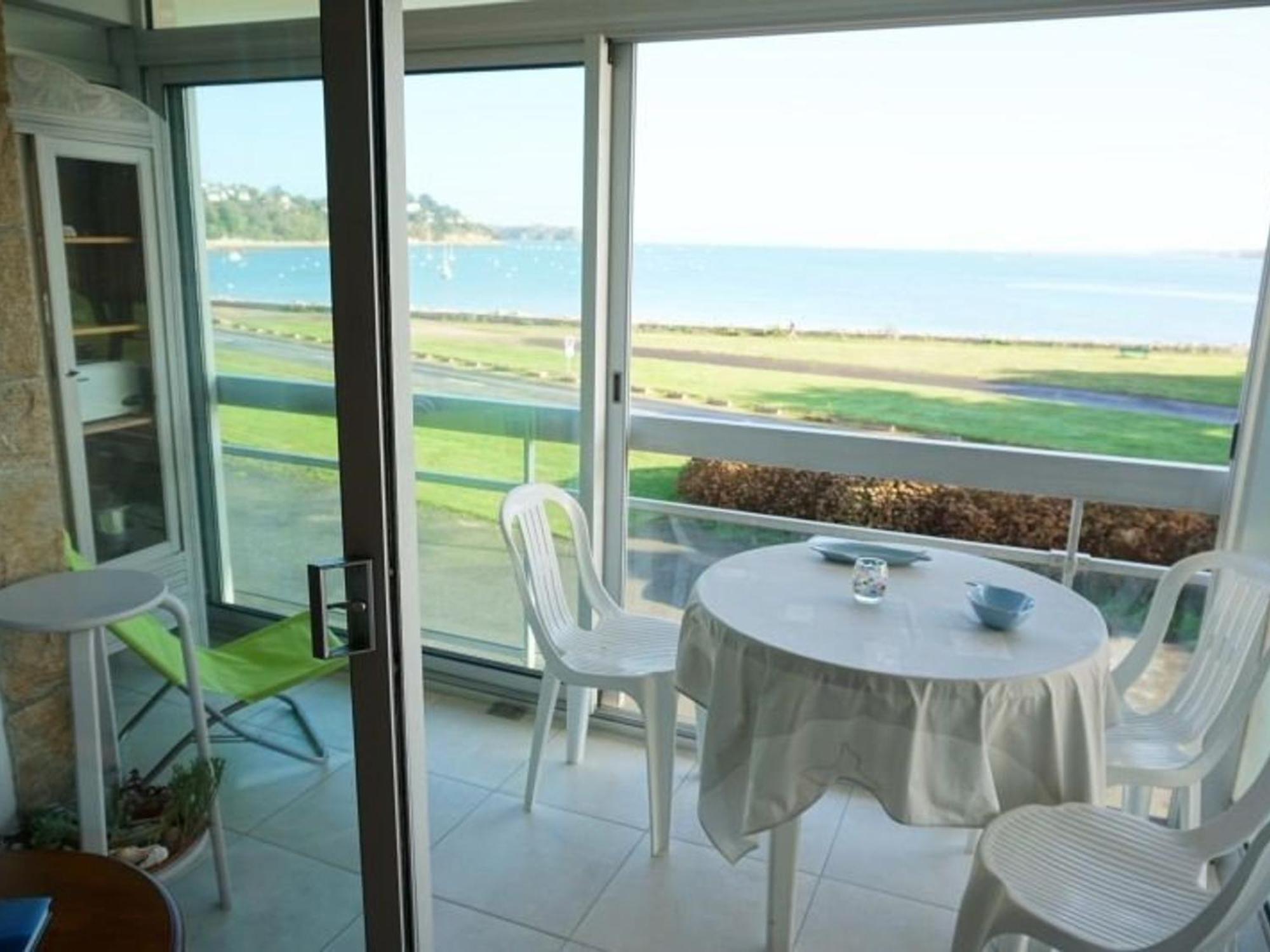 Appartement 3* A Perros-Guirec, Plage A 50M, Garage Prive - Fr-1-368-73 Eksteriør billede