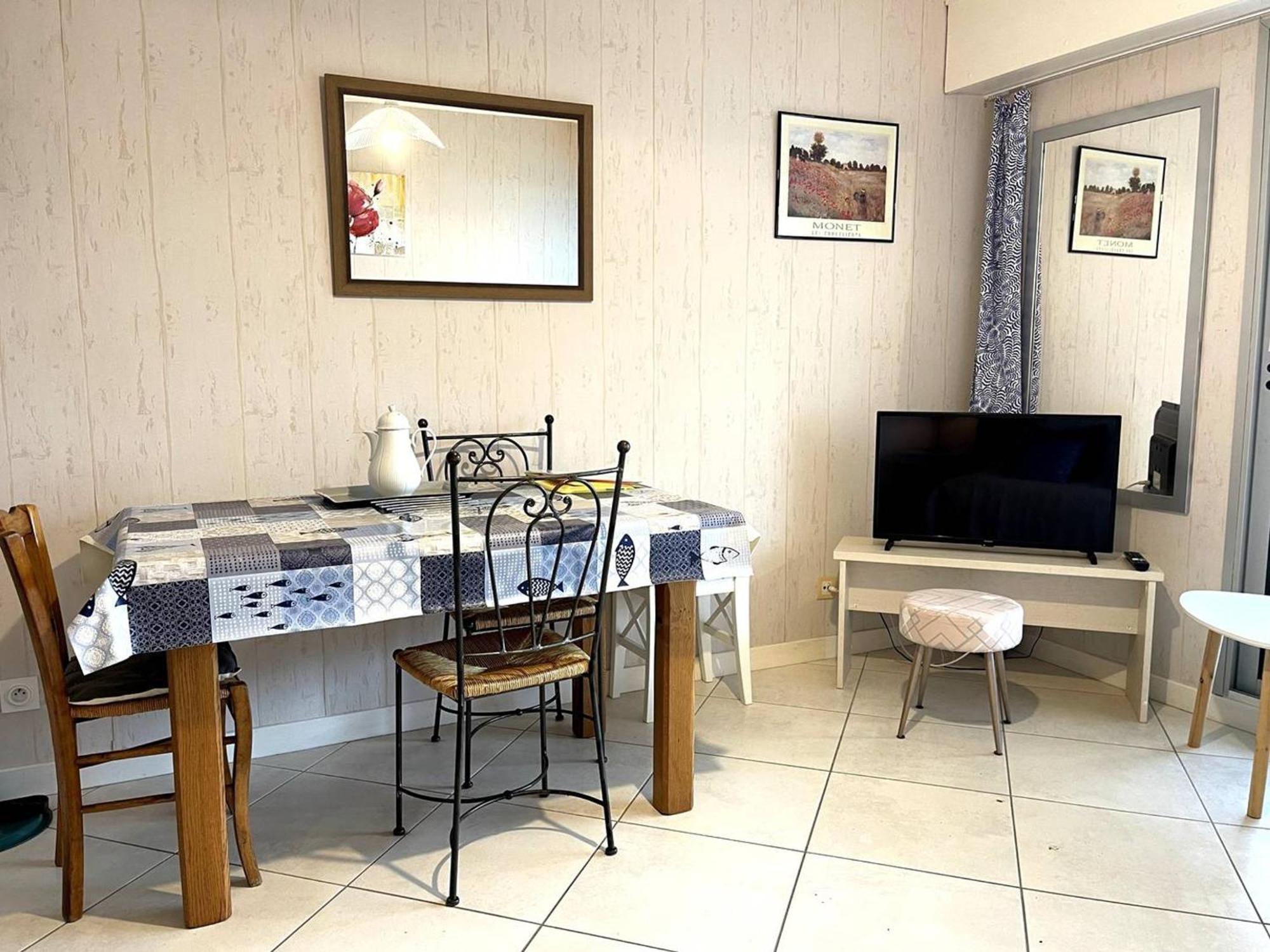 Appartement 3* A Perros-Guirec, Plage A 50M, Garage Prive - Fr-1-368-73 Eksteriør billede